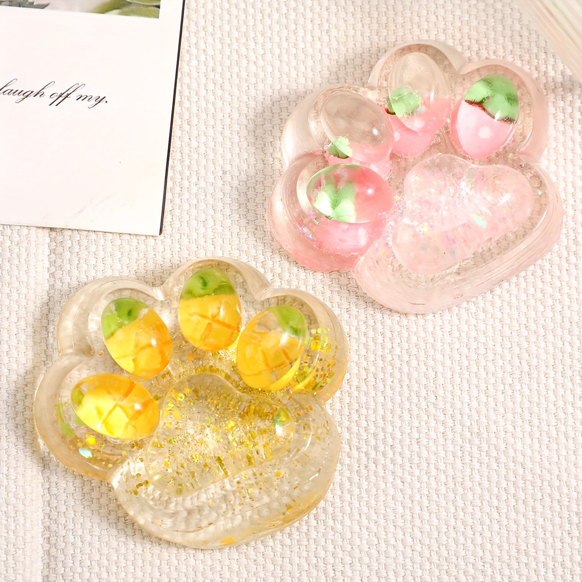 1pc\u002F2pièces\u002F3pièces Ananas, Fraise, Patte de Chat, Jouet à Serrer - Doux, Soulage le Stress et l'Anxiété, Convient aux Adolescents et aux Adultes, Cadeau de Noël Idéal, Couleurs Mélangées, Convient pour l'Hiver, le Nouvel An