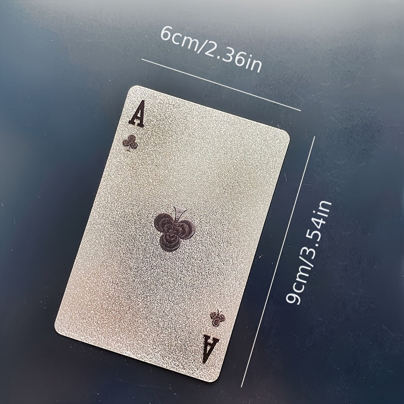 Une carte de jeu en PVC imperméable et durable - Fabriquée en plastique rigide épais, idéale pour toute occasion - une excellente choix pour les fêtes en plein air et les activités de loisirs en famille.