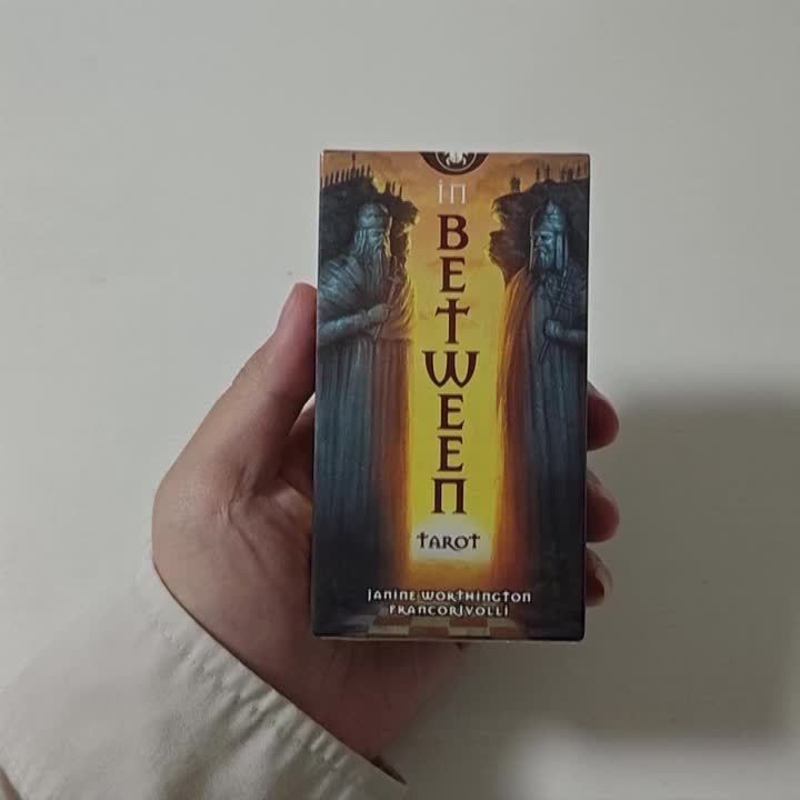 KEPNOY Tarot 78 Cartes - Jeu de Divination et Fête avec Art Mystique, Couleurs Variées - Cadeau Idéal pour Halloween, Thanksgiving ou Noël - Cartes de Haute Qualité