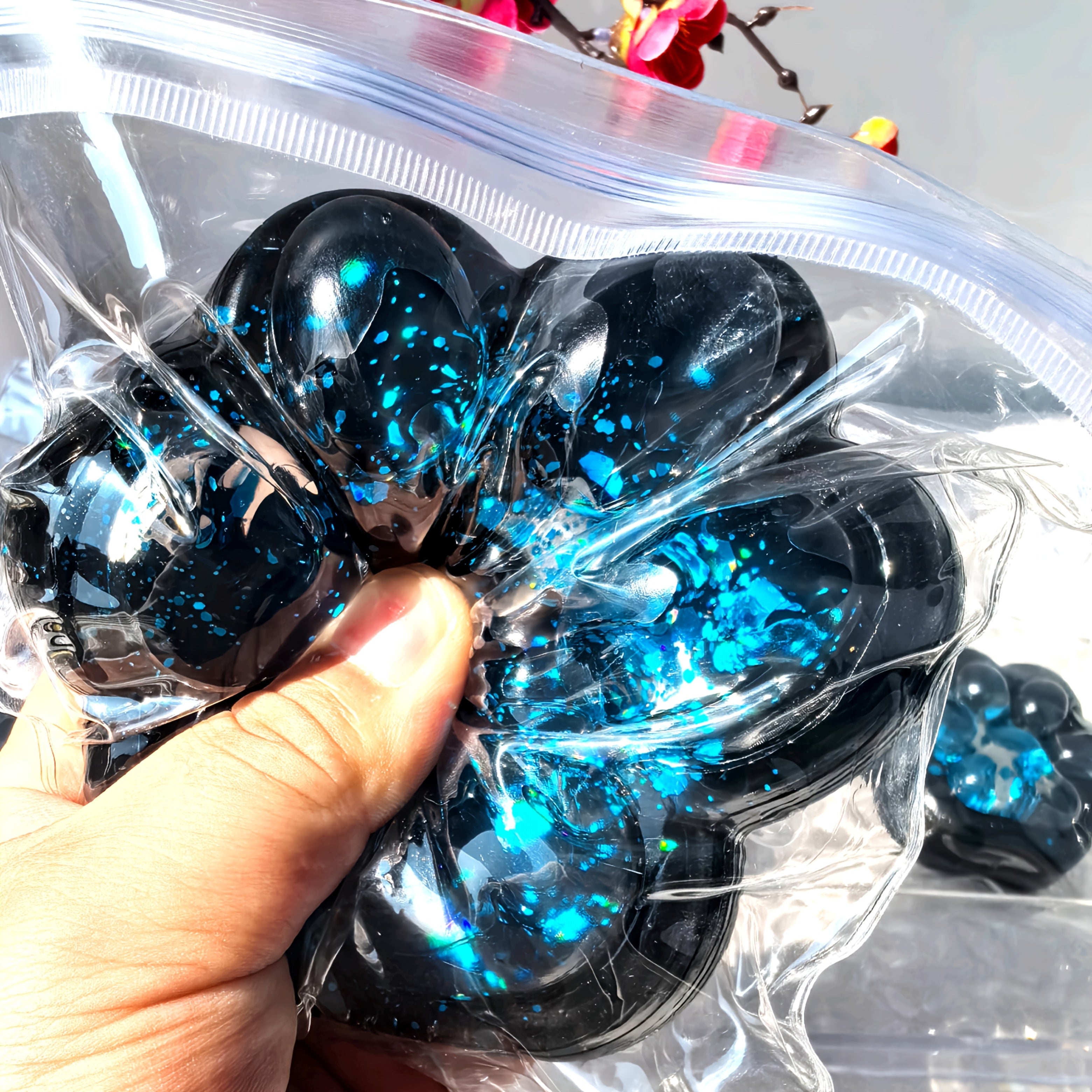 Gigantesque jouet à serrer la patte de chat bleu scintillant - Matériau TPR, jouet sensoriel interactif pour l'apprentissage et le plaisir au bureau, cadeau parfait pour un anniversaire ou une fête, temps de jeu interactif, design ludique, jouet durable