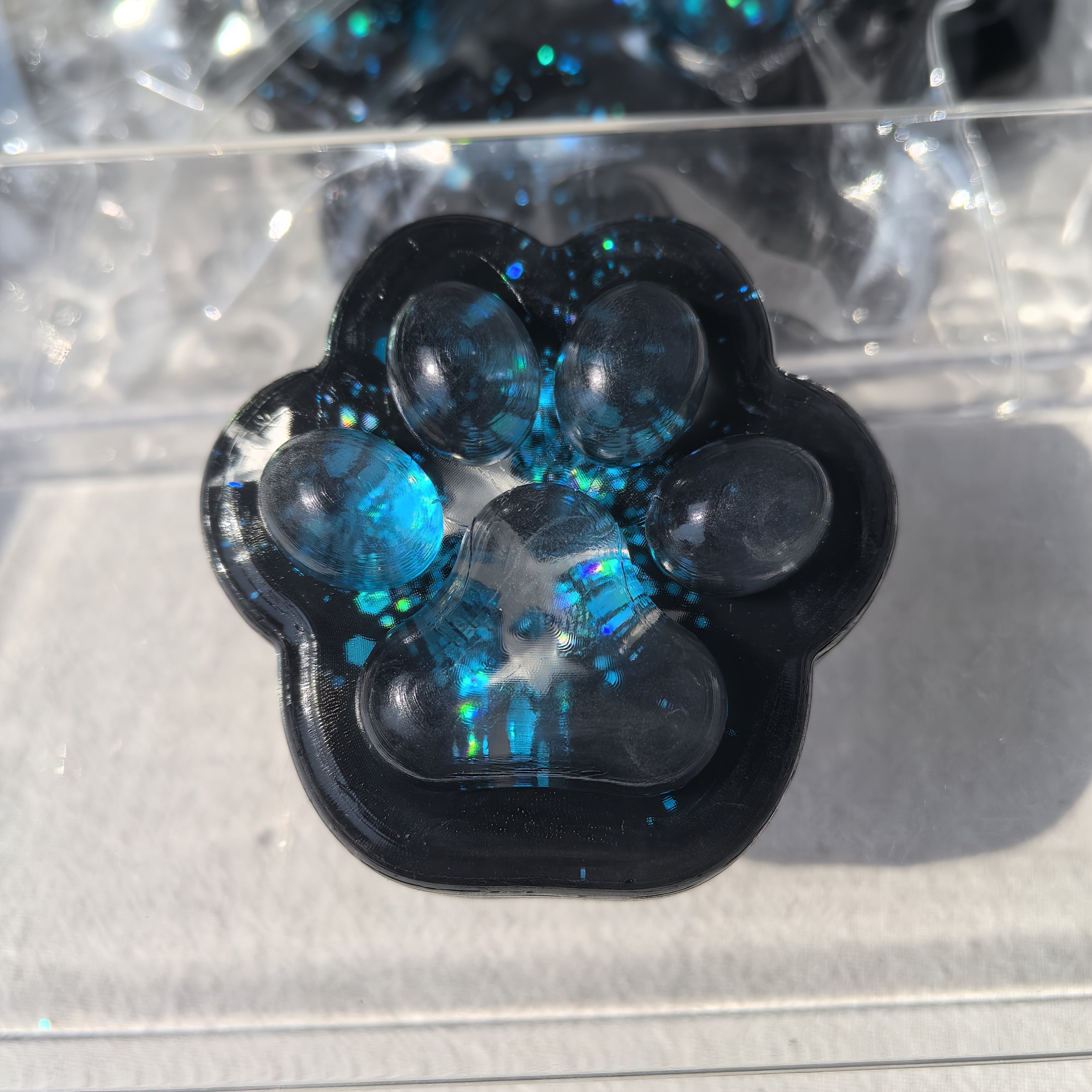 Gigantesque jouet à serrer la patte de chat bleu scintillant - Matériau TPR, jouet sensoriel interactif pour l'apprentissage et le plaisir au bureau, cadeau parfait pour un anniversaire ou une fête, temps de jeu interactif, design ludique, jouet durable